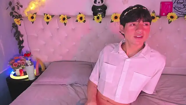 AleAurarashi online show from February 20, 2026, 6:26 am