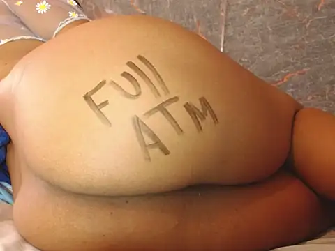 Messy-diana21 online show from October 19, 2025, 6:43 pm