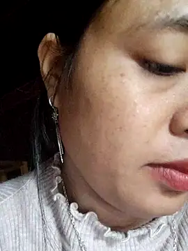 Angela-babyxx online show from November 21, 2025, 1:37 am