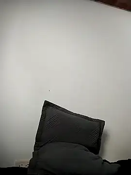  yefez online show from October 15, 2025, 8:17 pm