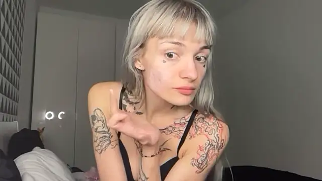 FluffySlutt online show from October 7, 2025, 10:55 pm