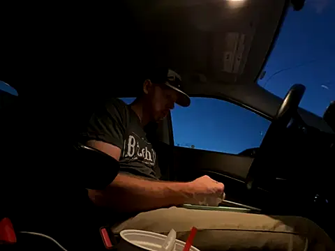 Snapshot of Chazington90 chatting on September 9, 2025, 1:49 am Chazington90 online show from September 9, 2025, 1:49 am