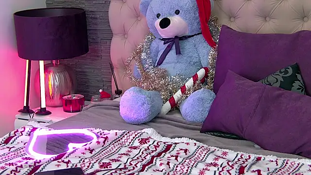 Snapshot of VannyFoxx chatting on December 21, 2025, 8:20 pm VannyFoxx online show from December 21, 2025, 8:20 pm