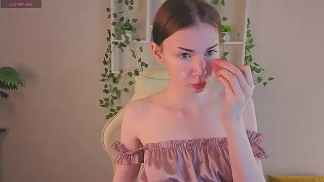 Jennie Hunter online show from December 2, 2025, 9:22 am