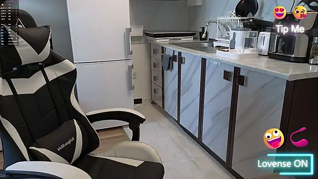 RyanStorm  online show from October 22, 2025, 11:20 am