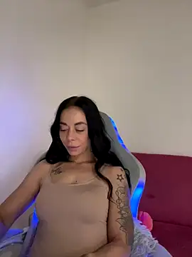 AriaValentina online show from November 25, 2025, 10:32 pm