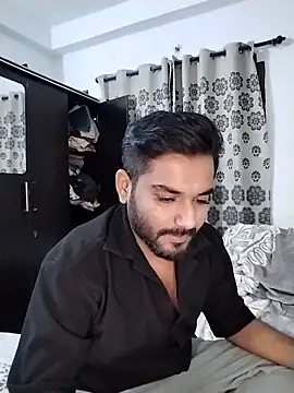 Snapshot of avi007p chatting on February 17, 2026, 6:05 pm avi007p online show from February 17, 2026, 6:05 pm