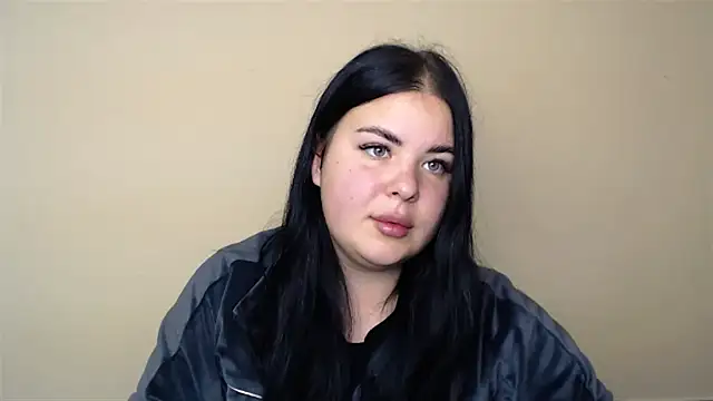 Snapshot of _Trisha_li chatting on October 1, 2025, 12:31 pm Trisha li online show from October 1, 2025, 12:31 pm