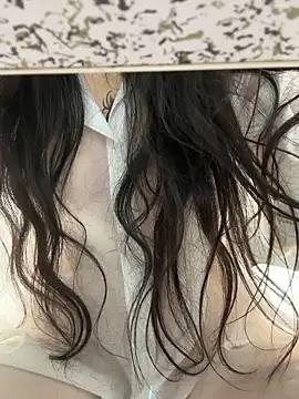 DHJM168 online show from April 23, 2026, 2:07 am