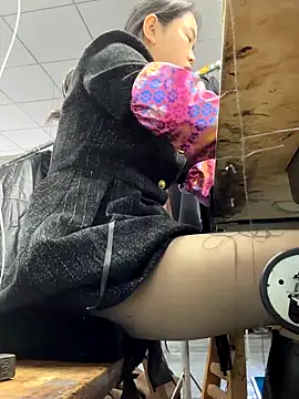 DHJM168 online show from November 18, 2025, 4:38 am