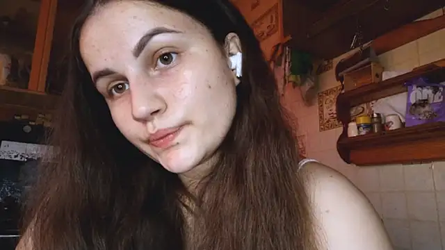 DierdreCousineau online show from October 2, 2025, 9:56 am