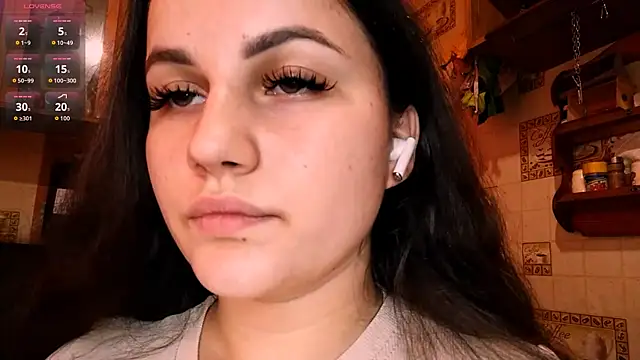 DierdreCousineau online show from November 14, 2025, 10:30 am