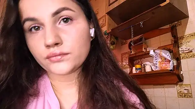 DierdreCousineau online show from October 18, 2025, 8:05 am