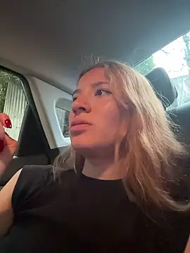 PussyLoversShow online show from October 24, 2025, 9:25 pm