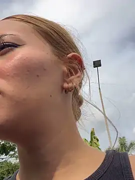 PussyLoversShow online show from October 12, 2025, 8:54 pm