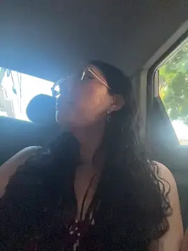 PussyLoversShow online show from October 23, 2025, 9:35 pm