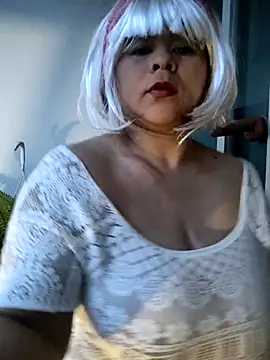 kamyla 69 online show from November 27, 2025, 10:32 pm