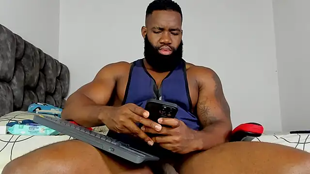 Snapshot of james_musclebbc chatting on February 1, 2026, 7:56 pm james musclebbc online show from February 1, 2026, 7:56 pm