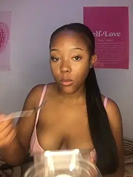 Sprinkle Q online show from October 24, 2025, 10:31 pm