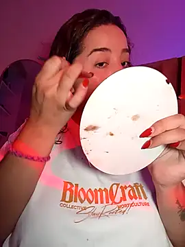 LoanaSantos online show from September 16, 2025, 3:29 am