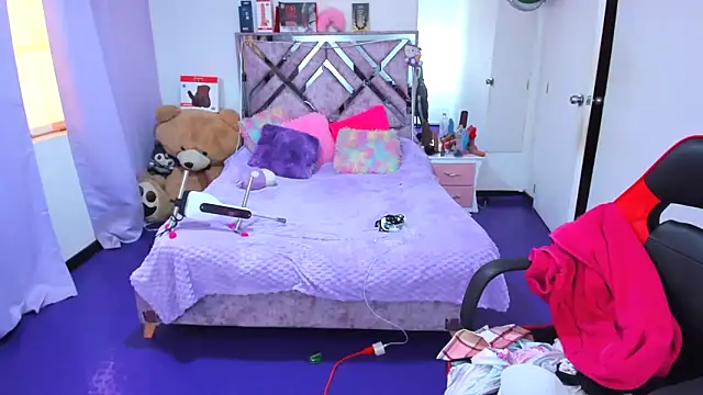 Luna Analya online show from April 9, 2026, 1:06 pm