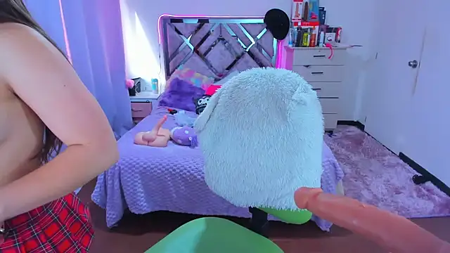 Luna Analya online show from November 5, 2025, 12:30 pm