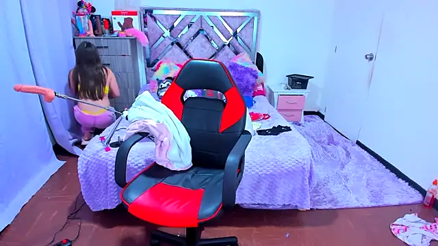 Luna Analya online show from December 20, 2025, 12:57 am