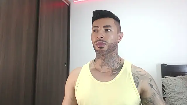 Snapshot of andrea_de_lucaa chatting on February 28, 2026, 4:01 am andrea de lucaa online show from February 28, 2026, 4:01 am