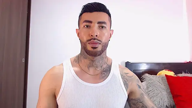 Snapshot of andrea_de_lucaa chatting on March 2, 2026, 2:56 am andrea de lucaa online show from March 2, 2026, 2:56 am