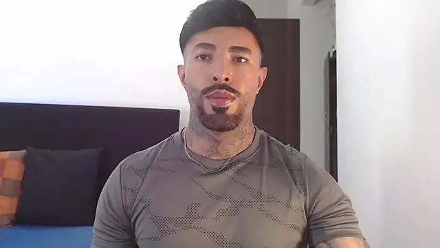 Snapshot of andrea_de_lucaa chatting on July 21, 2026, 2:47 am andrea de lucaa online show from July 21, 2026, 2:47 am