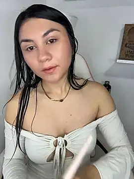 Snapshot of sofi_sweet_7 chatting on July 4, 2026, 8:13 pm sofi sweet 7 online show from July 4, 2026, 8:13 pm