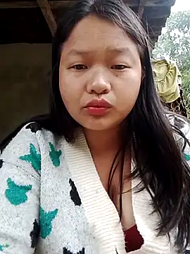 girl-babi online show from May 24, 2026, 2:22 am