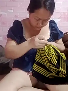 girl-babi online show from April 10, 2026, 12:56 pm