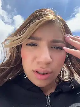 Isabella18 pink online show from June 4, 2026, 5:28 pm