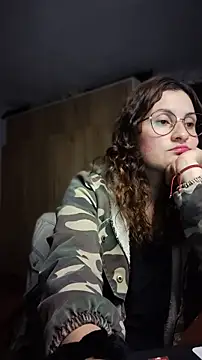 lindasyt online show from March 11, 2026, 3:22 am