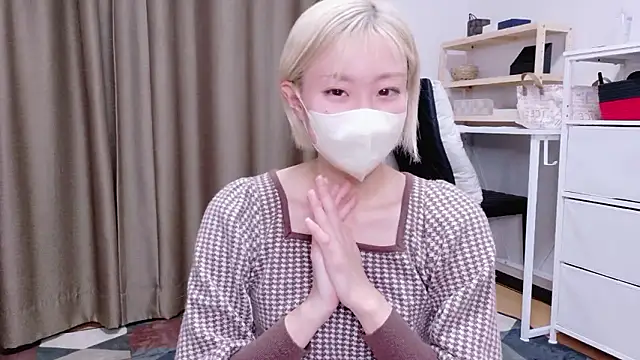 Nana  ch online show from February 19, 2026, 8:17 pm