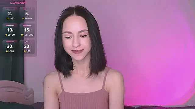 MiaSweetasHoney online show from October 6, 2025, 7:09 am