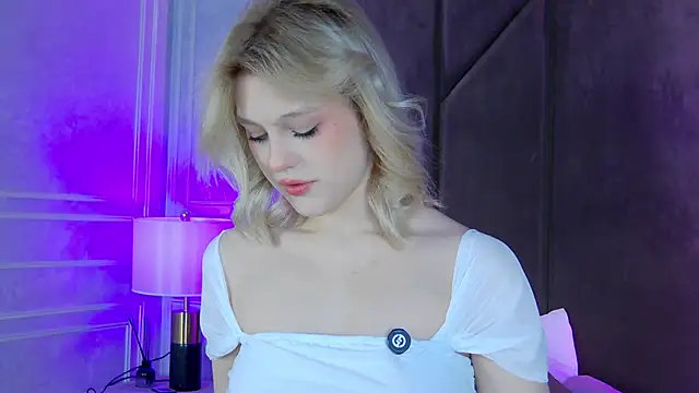 CaitlinSugar online show from October 6, 2025, 4:46 am