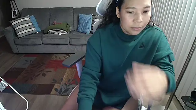 SHEILYN  online show from November 26, 2025, 4:56 am