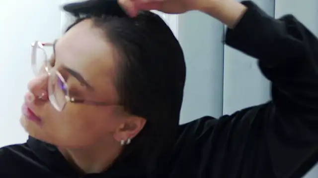 VioletAsh online show from February 7, 2026, 4:20 am