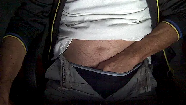 velikifant7 online show from December 18, 2025, 5:23 am