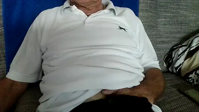 velikifant7 online show from February 12, 2026, 1:55 pm