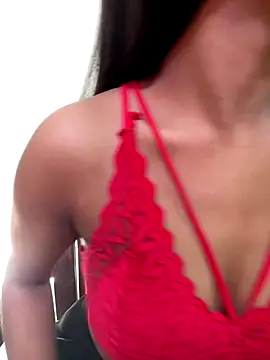 Snapshot of sexy_body-00 chatting on October 9, 2025, 4:02 am sexy body-00 online show from October 9, 2025, 4:02 am