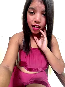 Snapshot of sexy_body-00 chatting on October 10, 2025, 4:35 am sexy body-00 online show from October 10, 2025, 4:35 am