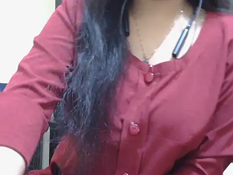 Snapshot of fairy_queen07 chatting on February 5, 2026, 8:21 am fairy queen07 online show from February 5, 2026, 8:21 am