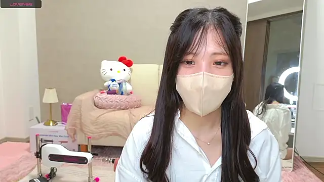 riri  nyan o0 online show from June 28, 2026, 1:39 pm
