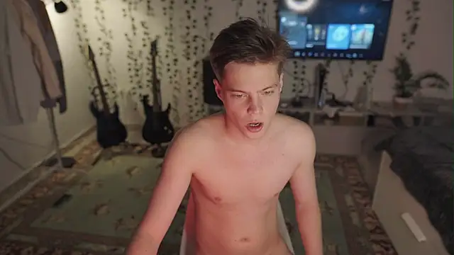 RusBradPitt online show from November 6, 2025, 12:53 pm