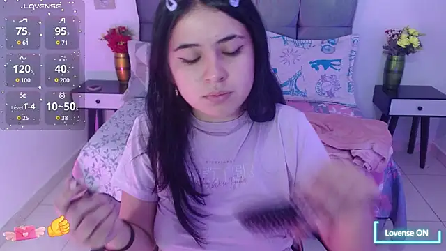 Snapshot of Gabbie_carterx chatting on September 13, 2025, 9:37 pm Gabbie carterx online show from September 13, 2025, 9:37 pm