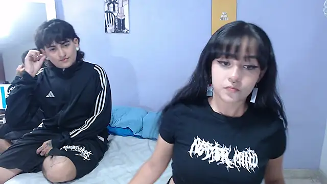 onixandghosty1 online show from October 11, 2025, 7:48 pm