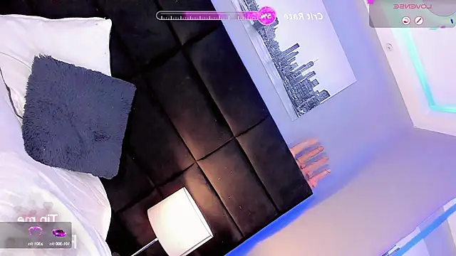 Ana Paaula23 online show from September 11, 2025, 9:04 pm